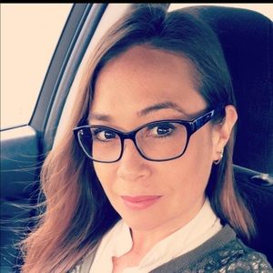 Meet your Posher, Angela